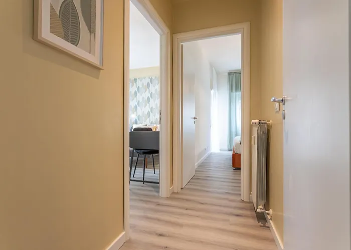Cornelia Elegance House Rom