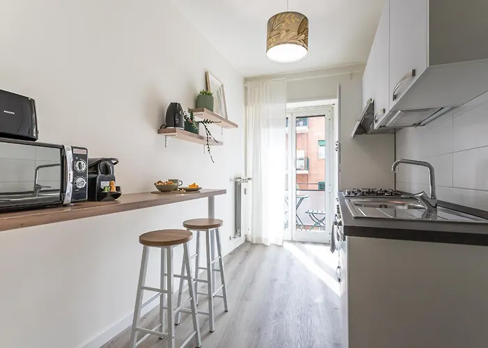 Cornelia Elegance House Rom